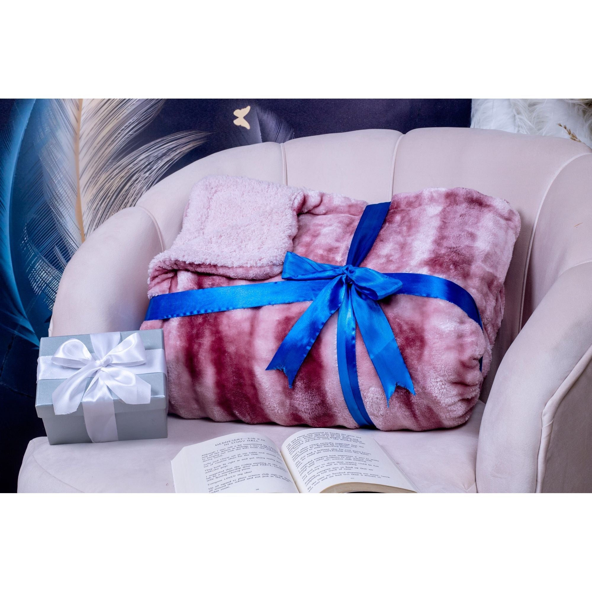 alpine sherpa blanket red