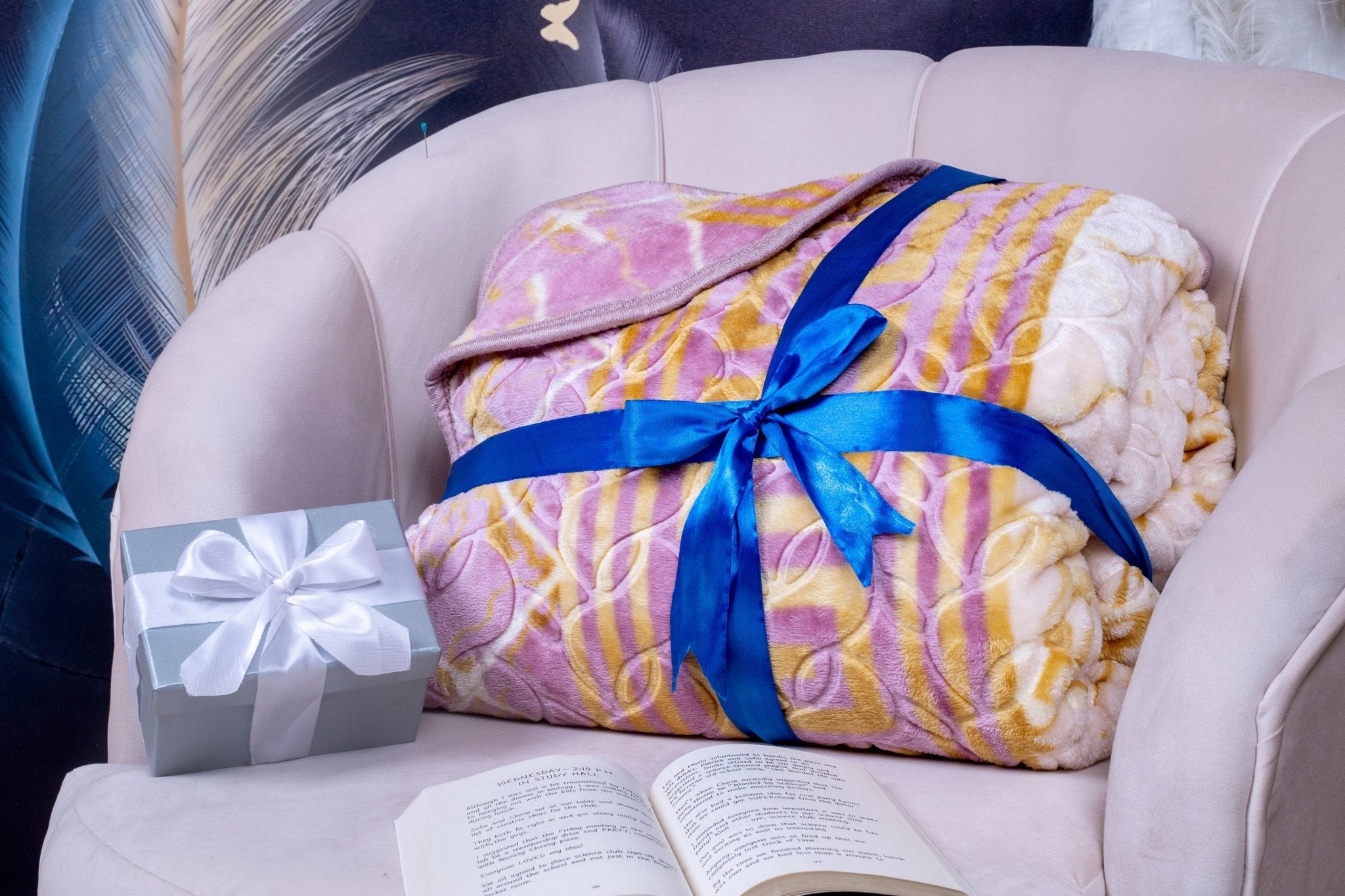 Artistic Printed Blanket (Rose-Gold)