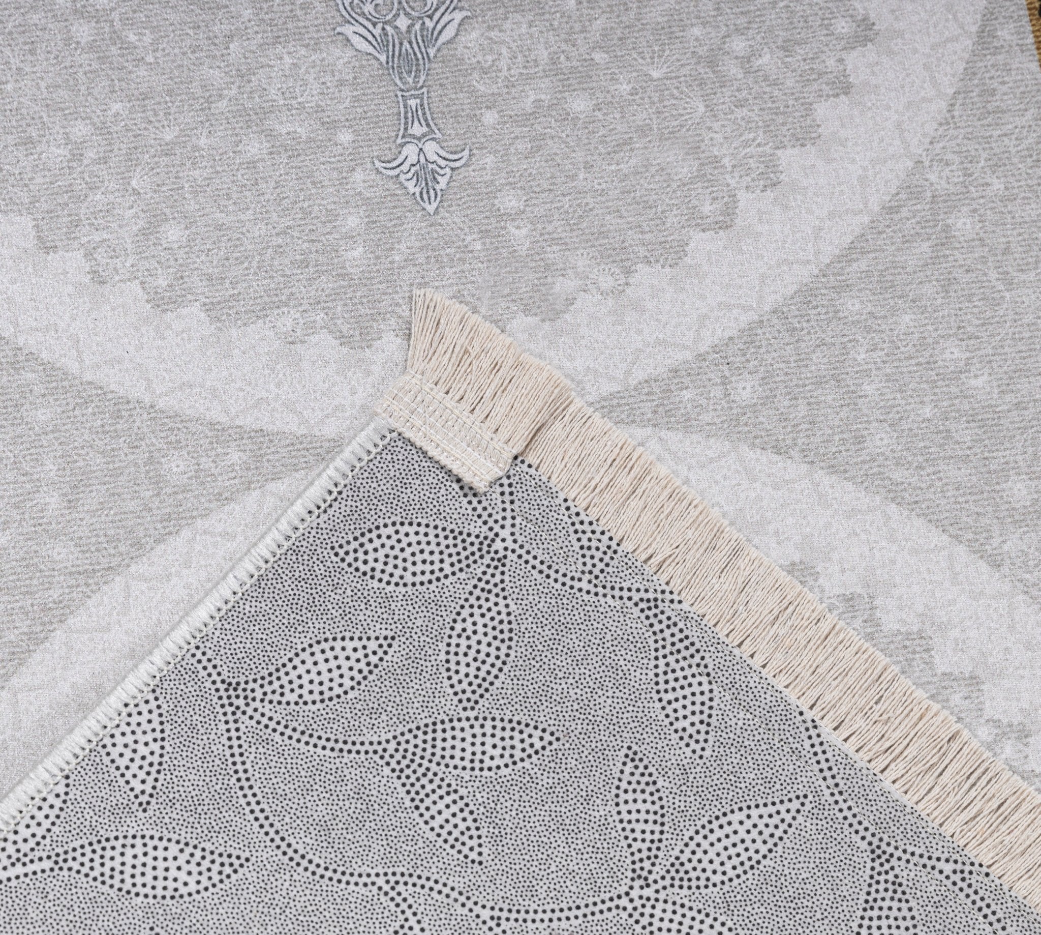 Elara Digital Corridor Carpet