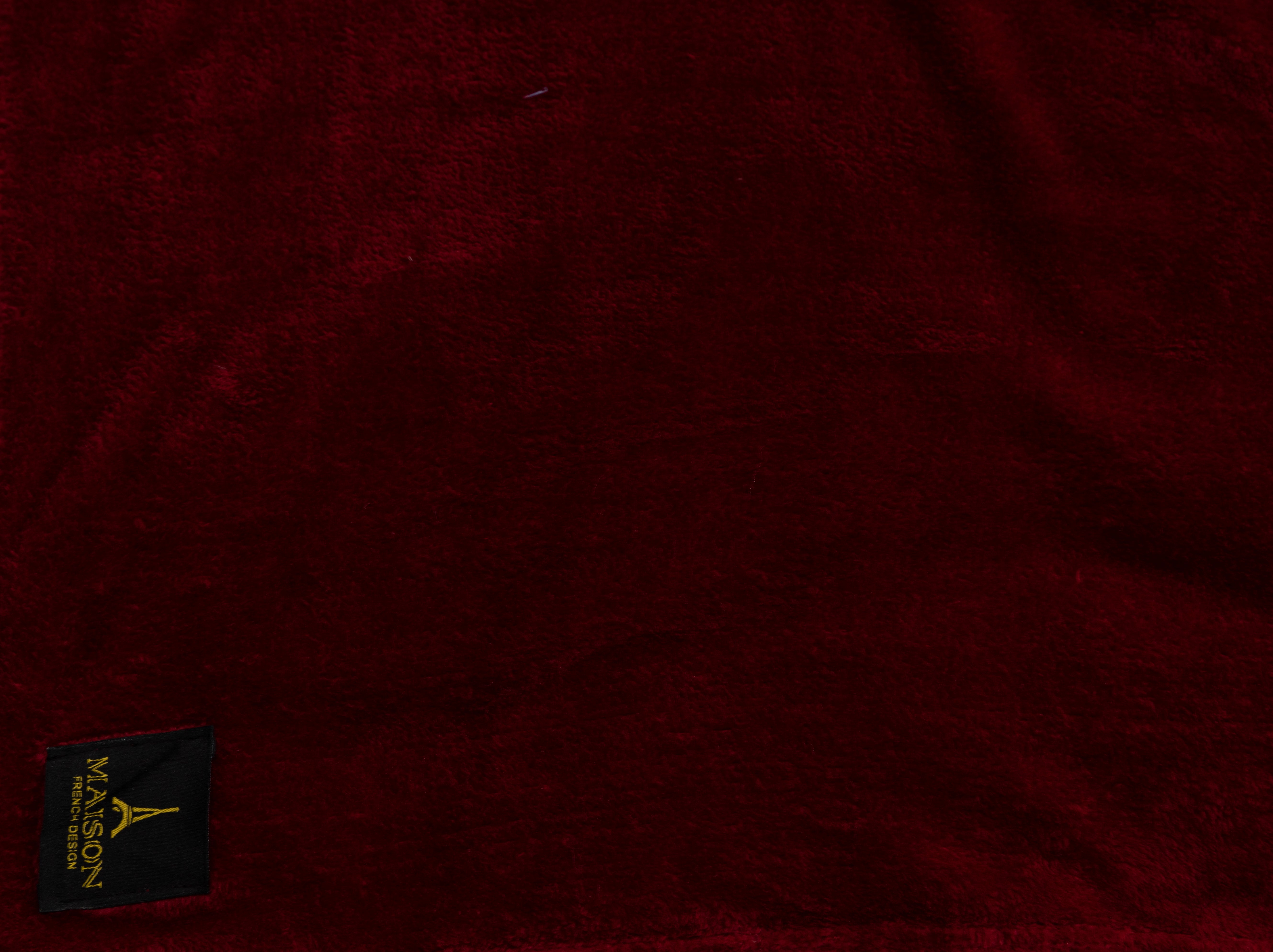 Flannel Fleece Throw Blanket (Dark Red)