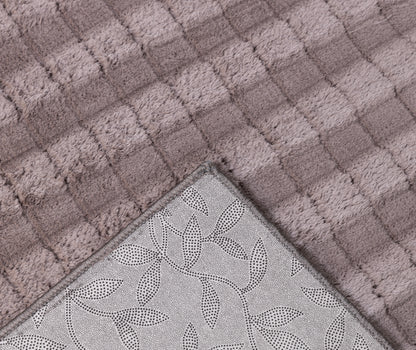 square velvet Grey carpet