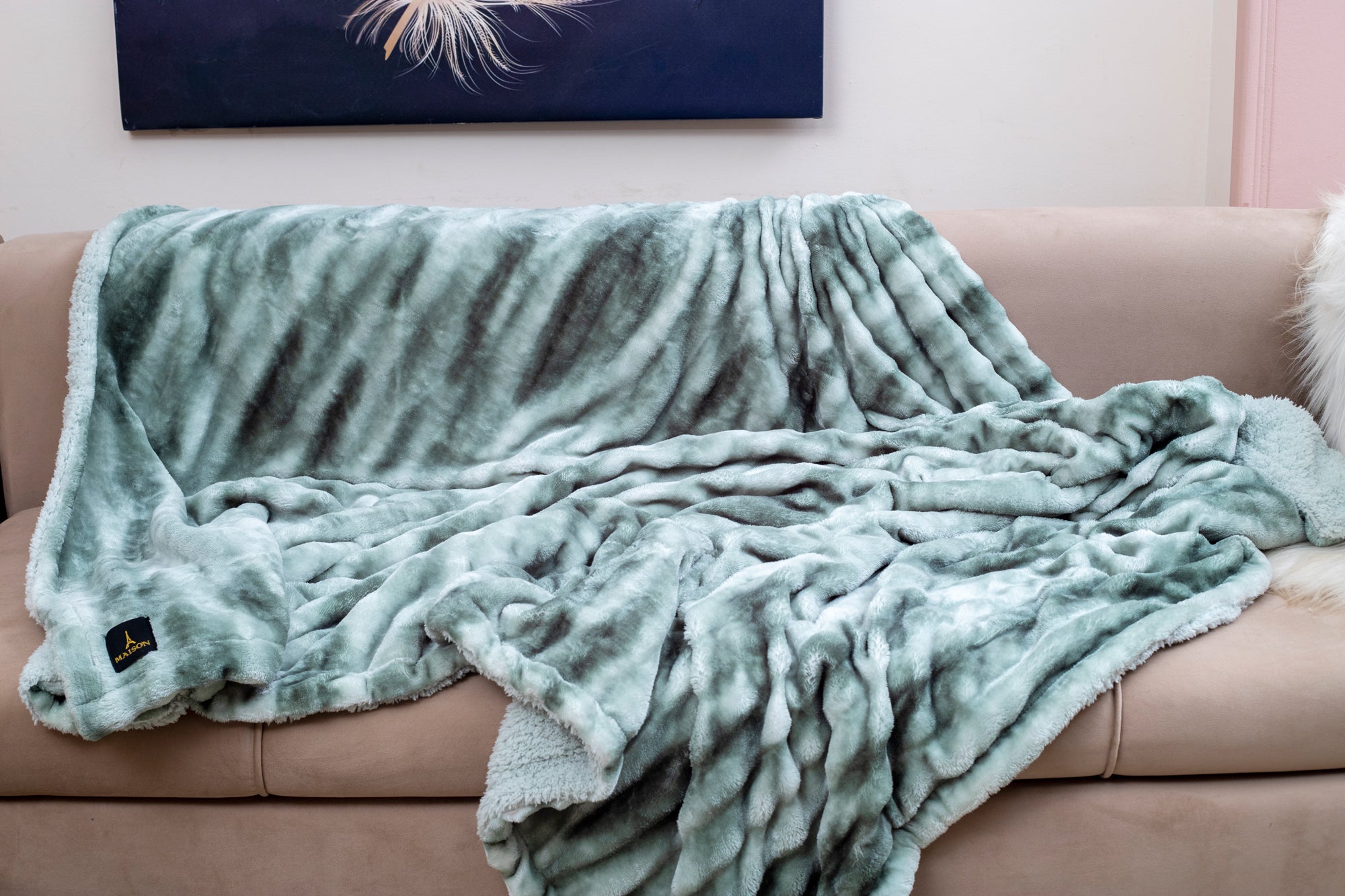بطانية شيربا خفيفة Luxe  (Mint Green)