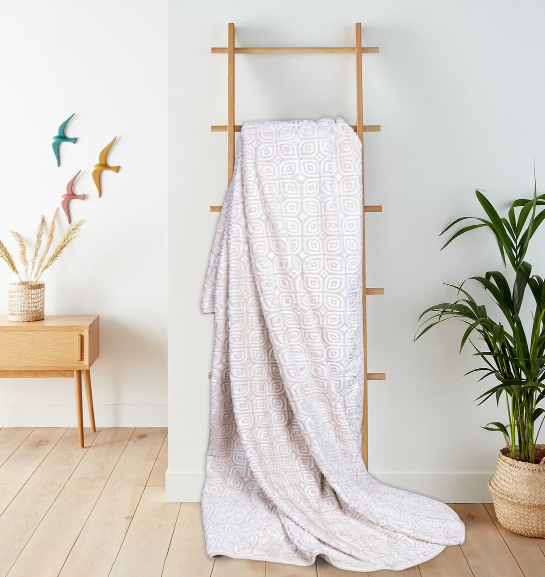 VelvaCloud Blanket (Off - white) 3.6KG - La Maison