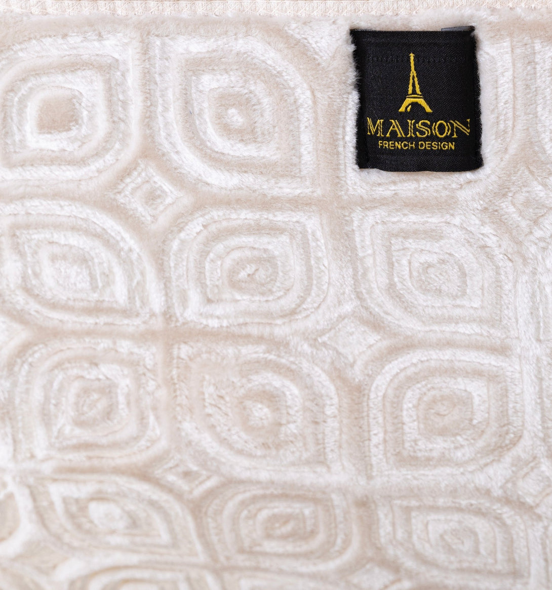 VelvaCloud Blanket (Off - white) 3.6KG - La Maison