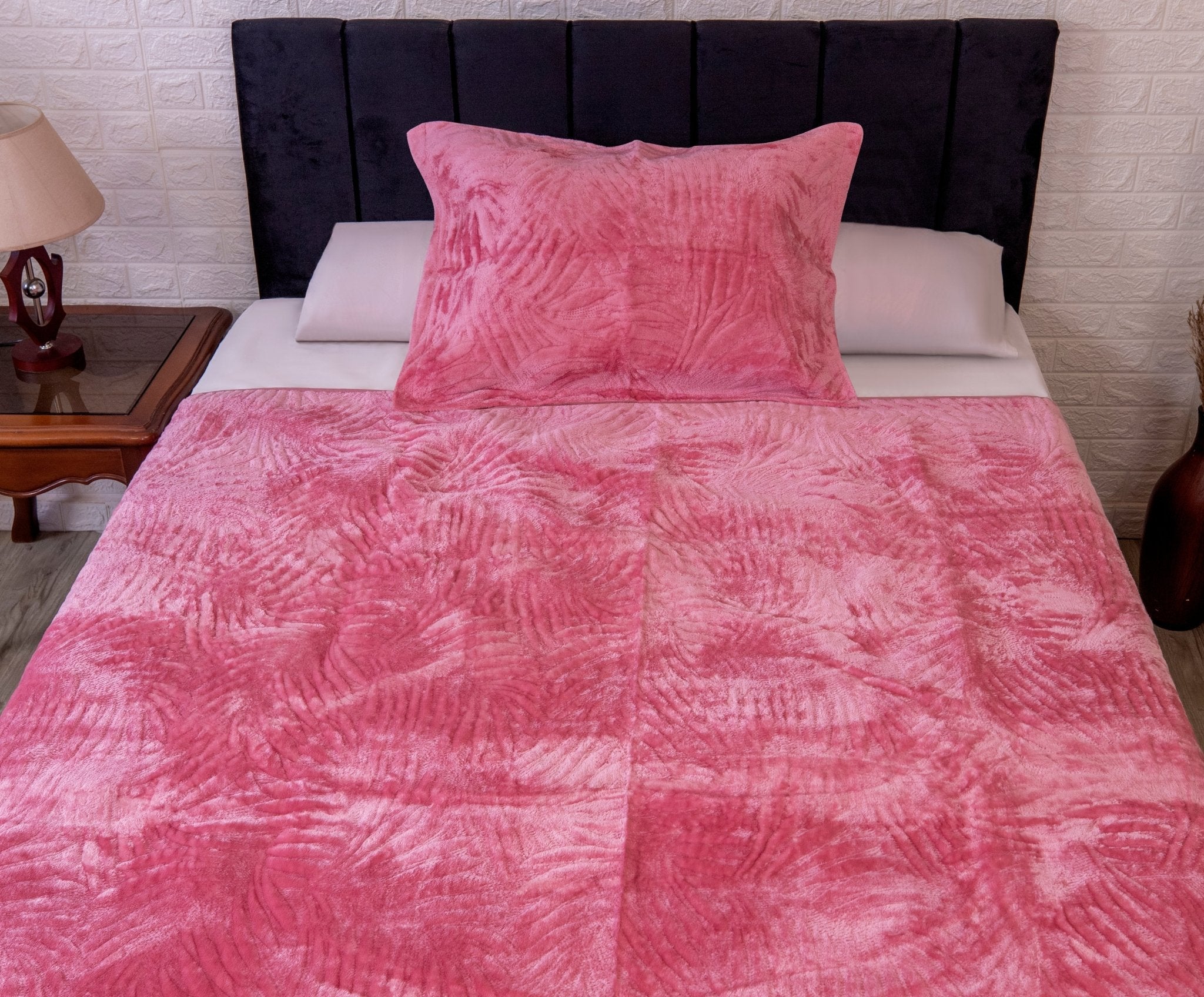 غطاء سرير بالموجات فوق الصوتية من WhisperWeave